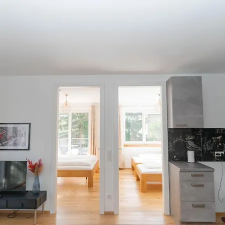 Luxurious With Big Balcony Near Center Vienna