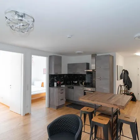 Luxurious With Big Balcony Near Center Apartment Vienna