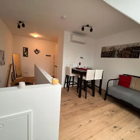 Apartment Tina's