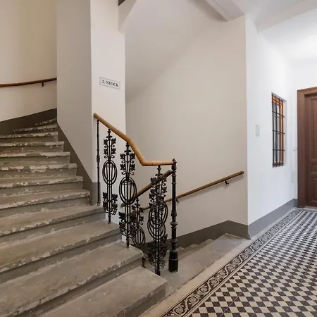 Hochwertiges Mit Direkter Anbindung Zum Zentrum In Hippen Viertel Apartment Vienna
