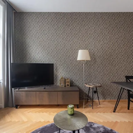 Hochwertiges Mit Direkter Anbindung Zum Zentrum In Hippen Viertel Apartment Vienna