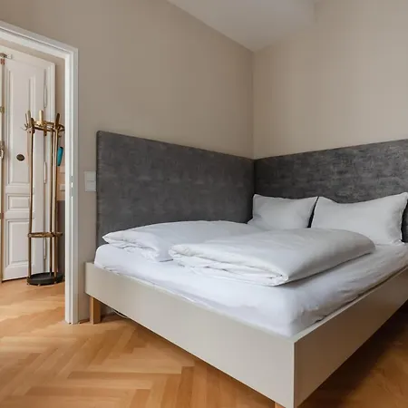 Hochwertiges Mit Direkter Anbindung Zum Zentrum In Hippen Viertel