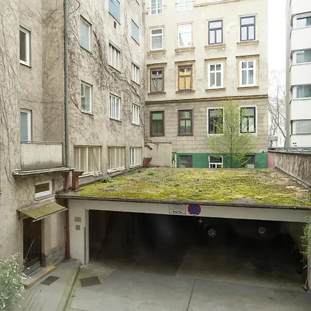 Stephansplatz View: Spacious 2-bedroom With Balcony Apartment