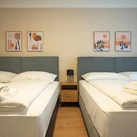 Stephansplatz View: Spacious 2-bedroom With Balcony Apartment