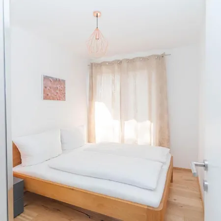Luxurious With Big Balcony Near Center *