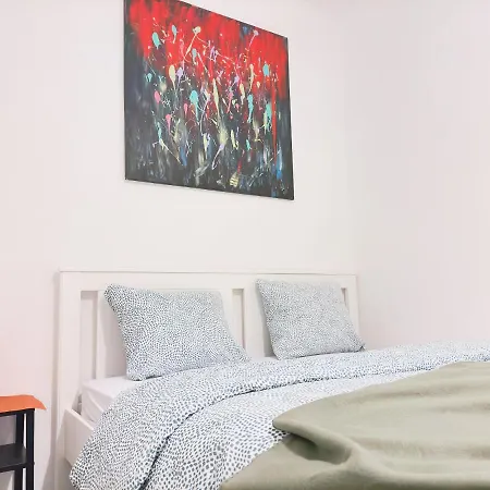 Charming Three Bedrooms Near Station Apartmán Vídeň