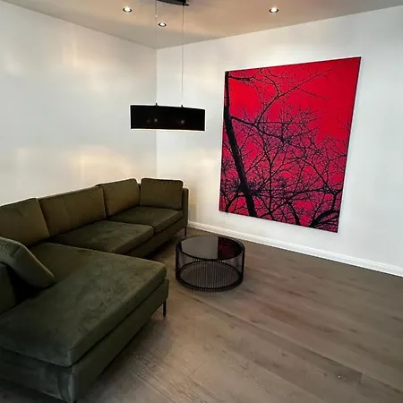 Luxury Downtown *