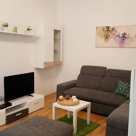 Relax Center *