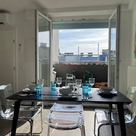 Dachgeschoss Fuer 4 Mit Terrasse *