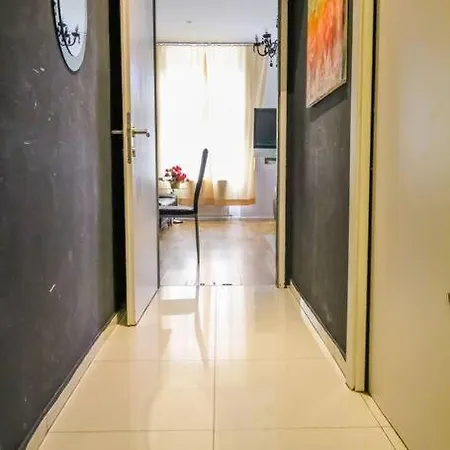 Cozy Two-bedroom Mm16 *