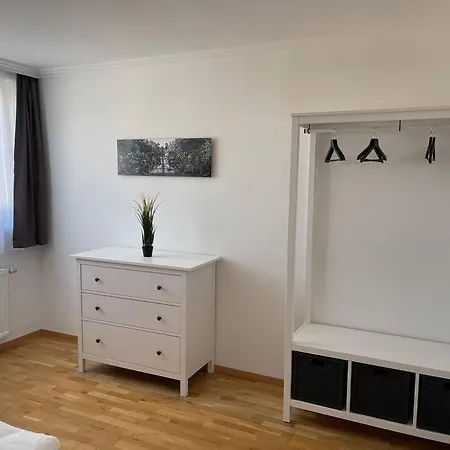 Dachgeschoss Fuer 4 Mit Terrasse *