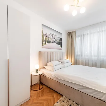 Porsche Mit Garten Und Garage In Bestlage Von Doebling In Wien *