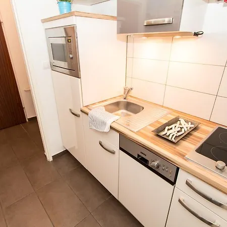Apartment Diefenbachgasse *