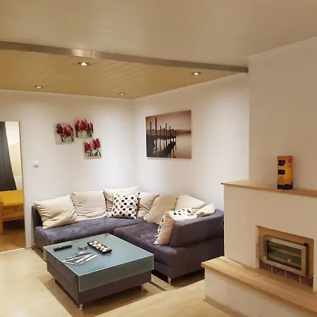Esslinger Hauptstr Spacious With Loggia Apartment *