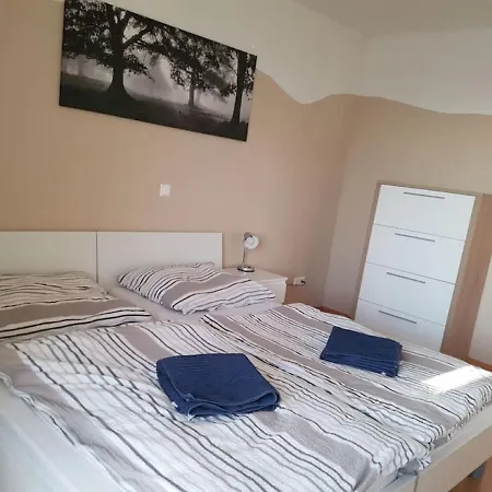 Apartment Esslinger Hauptstr Spacious With Loggia
