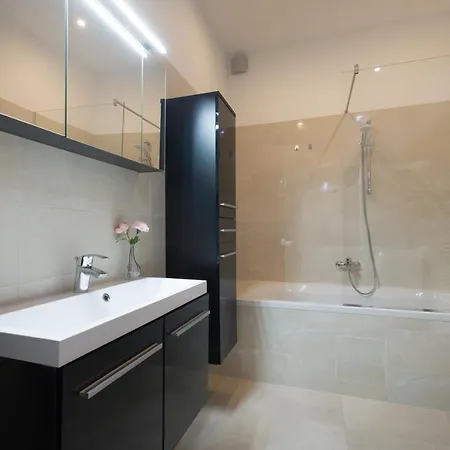 Donaustadt Special 1220 Apartment *