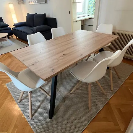 Stylish Apt Near Urania 1br *