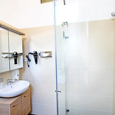 Aurellia Apartment *