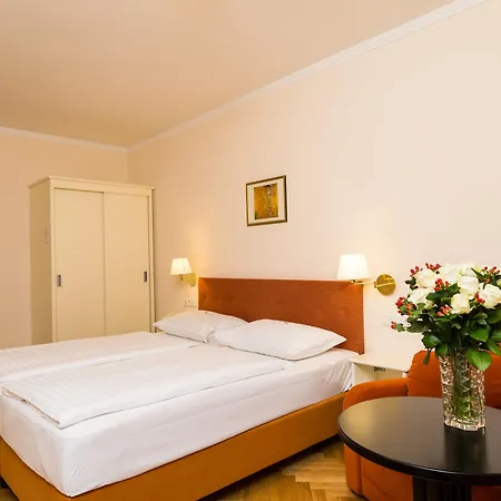 Johann Strauss Hotel 4*