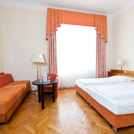 Hotel Johann Strauss 4*