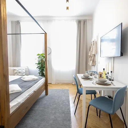 Regal Retreat Intimate Elegance Near Schoenbrunn Palace * Vienna