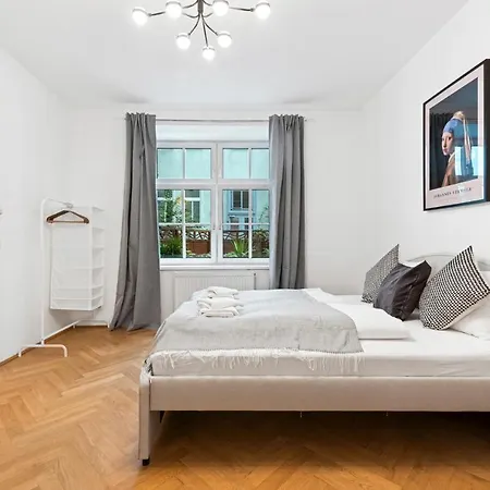 Apartment Cozy In 16th District Vienna