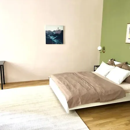 Centre - Location, Big & New 110 M2 Apartmán