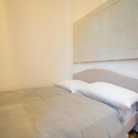 2-rooms Spacious In A Vibrant Cozy Area *