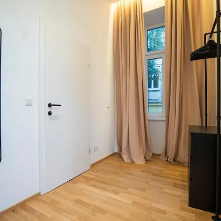 Apartment 2-rooms Spacious In A Vibrant Cozy Area Vienna