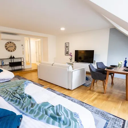 Prater Rooftop Pinnacle With Ac Apartment *