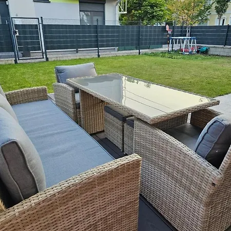 Case de vacanță Cosy & Elegant Cityhouse With Garden Viena