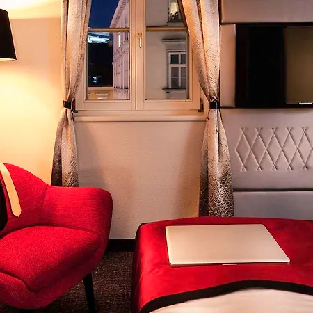 Hotel Mercure First 4*