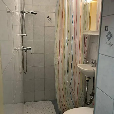 1080 Apartment