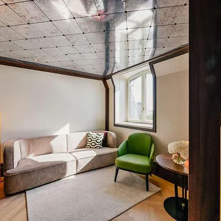 Hotel Almanac Palais 5*