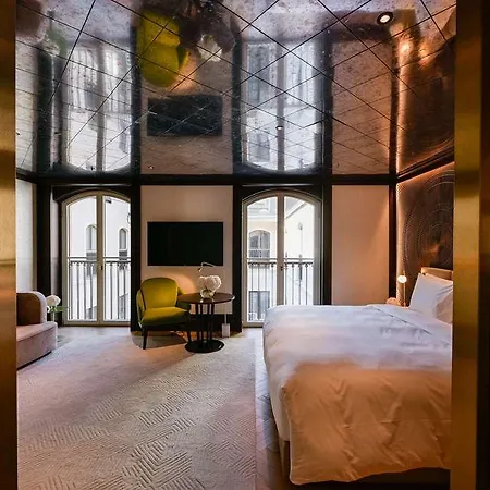 Hotel Almanac Palais