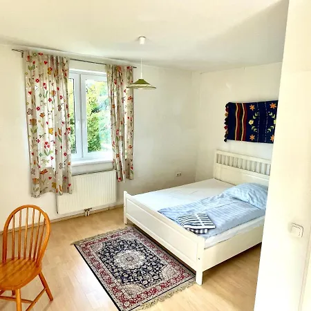 Hostel Gaestezimmer Rothneusiedl Vienna