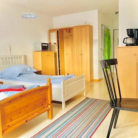 Gaestezimmer Rothneusiedl Hostel *