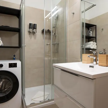 Stylish 1-bedroom With A Terrace *