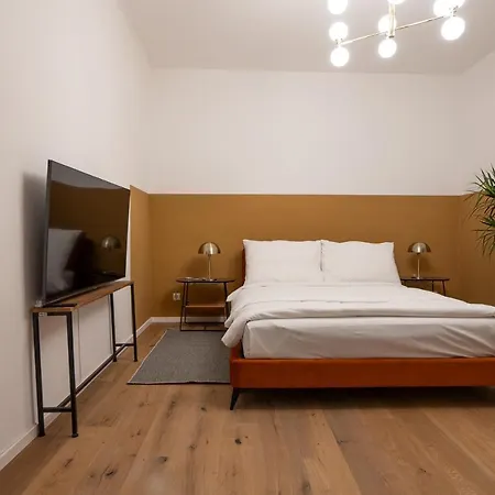 Stylish 1-bedroom With A Terrace *