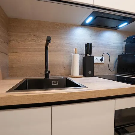 Apartment Stylish 1-bedroom With A Terrace