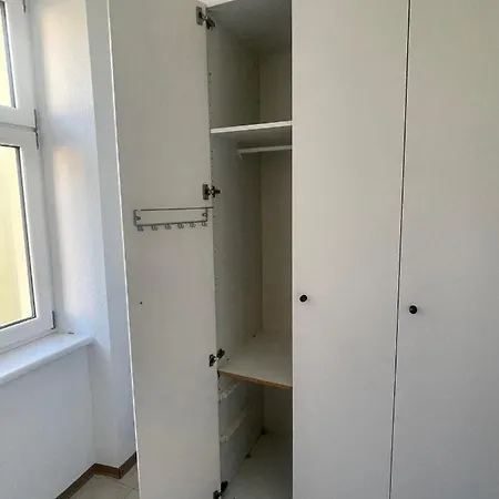 Schmucke Citywohnung In Ruhelage * Vienna