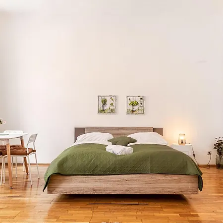 Sweet 2br Perfect For Longstays Near Rennweg