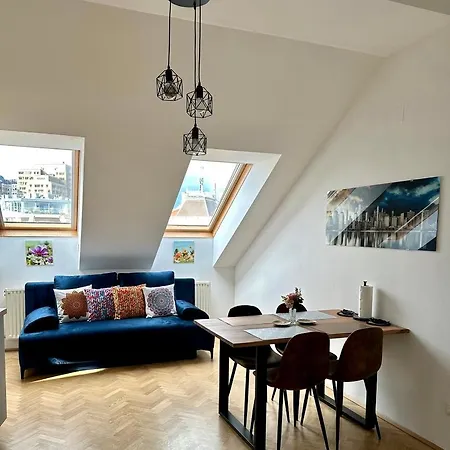 Apartment Klimatisiertes Dachgeschoss In Zentrum Wiens