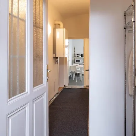 Apartment Maple Avenue *