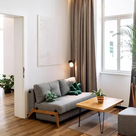 Aparthotel Urban Jungle *