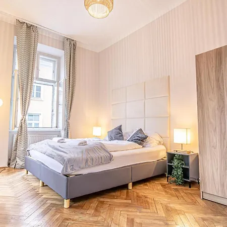 Apartment Metropolitan Charm Stylish 2br & 1lr In Vienna's Core Vienna