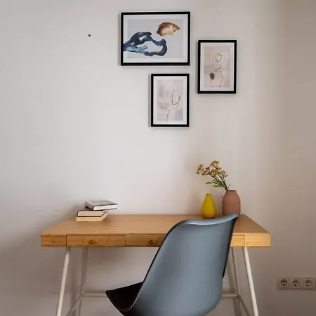 Neat 1br Duplex By Metro And Center By Hm فيينا
