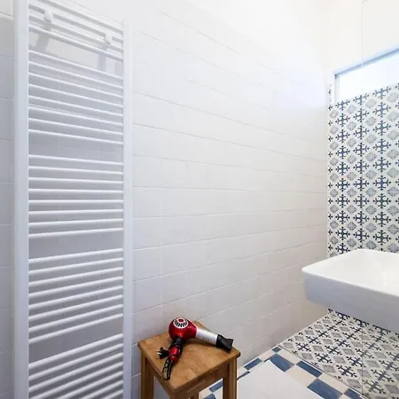 Appartement Lite 1br Near Metro & Center By Hm