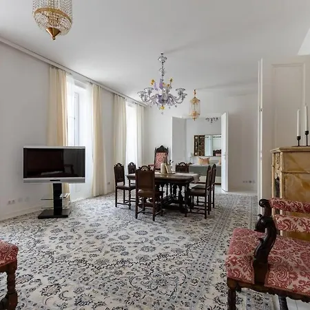 Luxurioes Wohnen Mit Anbindung Ans Zentrum 20 Minuten Apartment