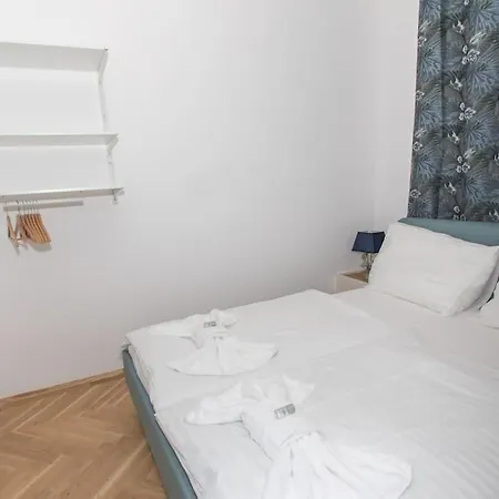 Josef's I In Prime Location I Patio Appartement *
